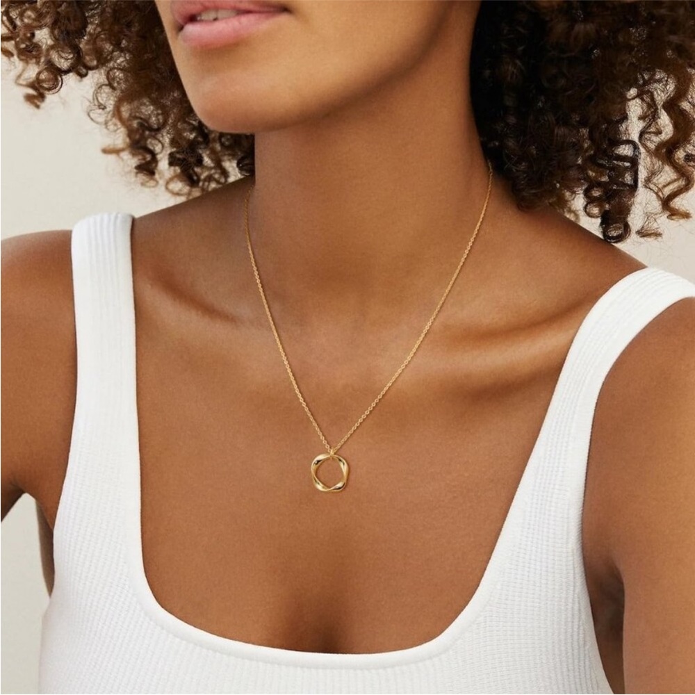 Layered Gold Necklaces for Women, Stackable Dainty *NEW* - Picture 5 of 7